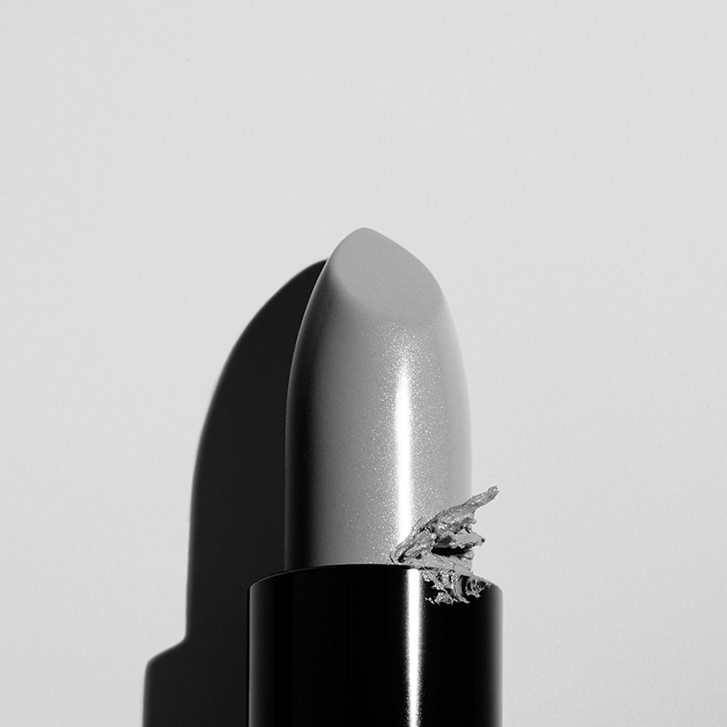 contemporary art london bw lipstick photography 3